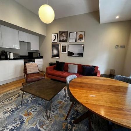 Appartamento The Soho Loft - Elegant & Modern 1Bdr Londra Esterno foto