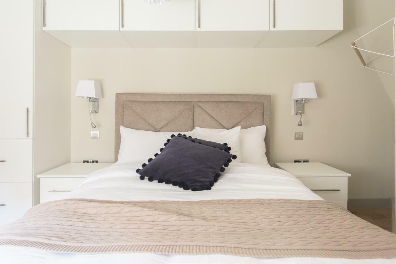 Appartamento The Soho Loft - Elegant & Modern 1Bdr Londra Esterno foto
