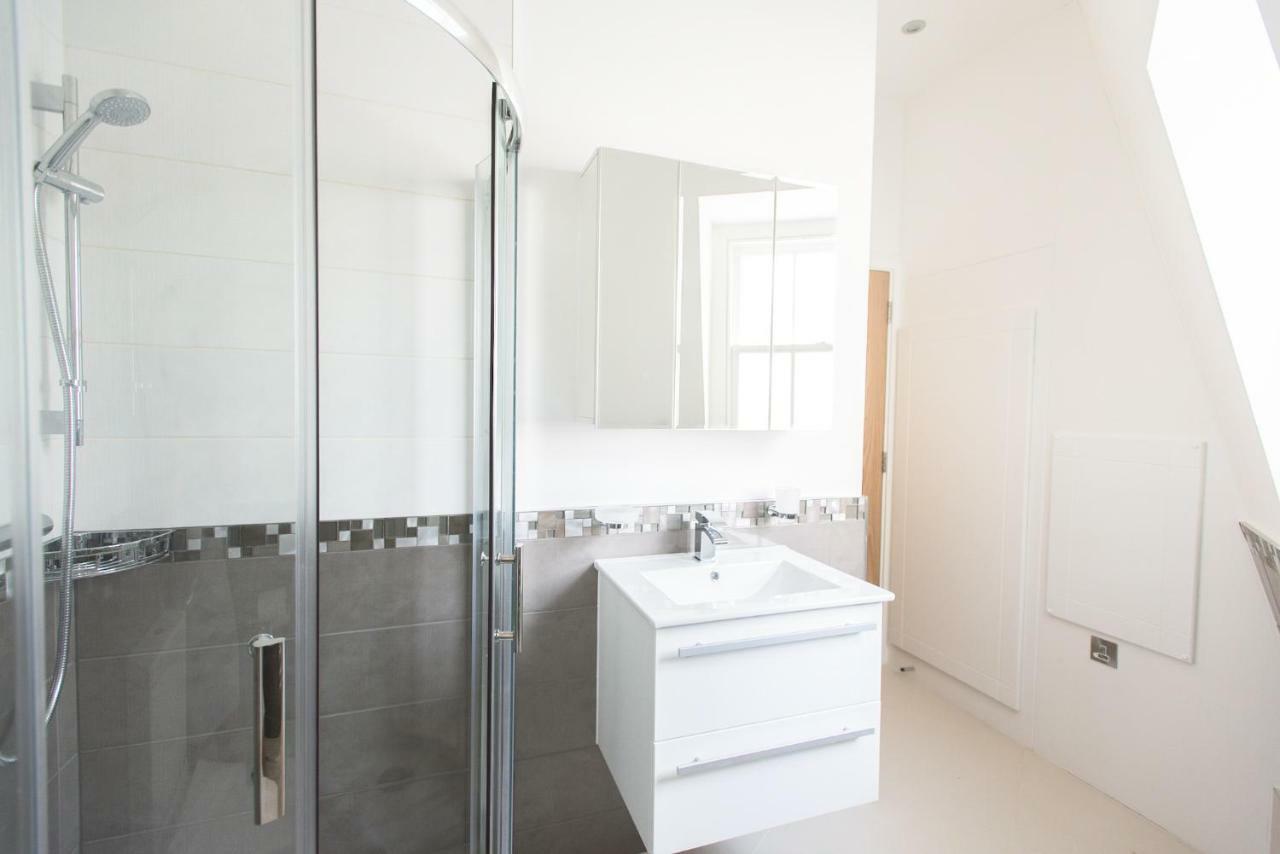 Appartamento The Soho Loft - Elegant & Modern 1Bdr Londra Esterno foto