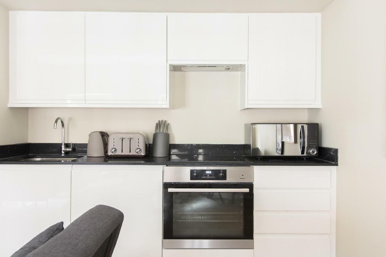 Appartamento The Soho Loft - Elegant & Modern 1Bdr Londra Esterno foto